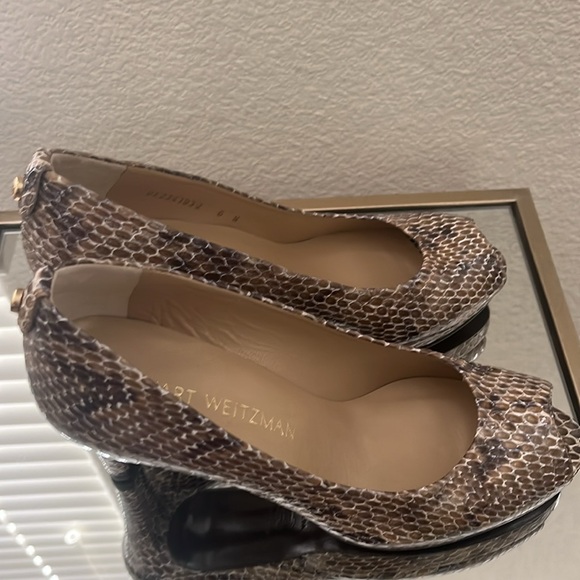 NWT Stuart Weitzman Brown Peep Toe Pumps - Picture 6 of 14